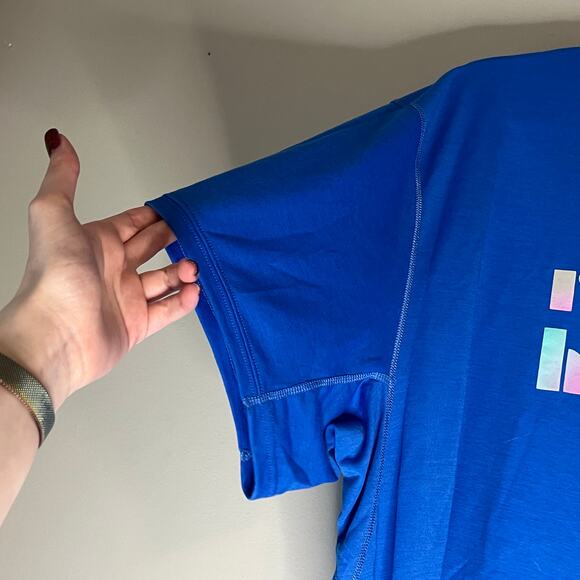 NWT! Brooks Women’s Graphic Blue T-Shirt Size XXL - Picture 14 of 15